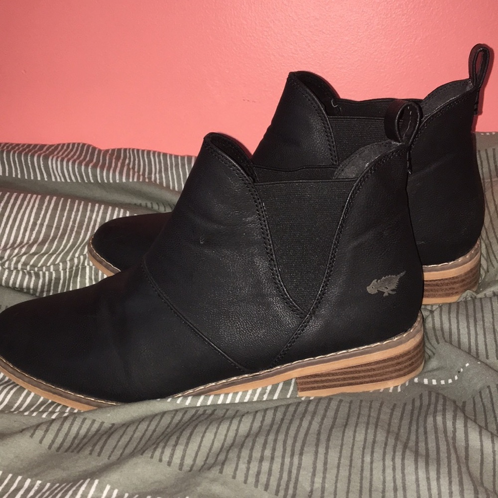 Rocketdog black boots. Size 9.